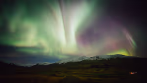 The northern lights over dalahyttur